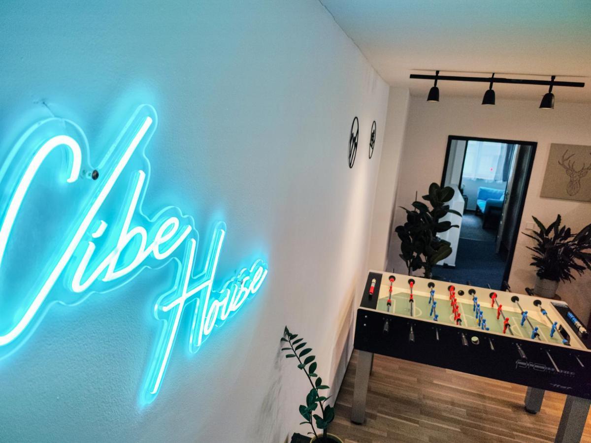 Апартаменты Vibe House Прага Экстерьер фото
