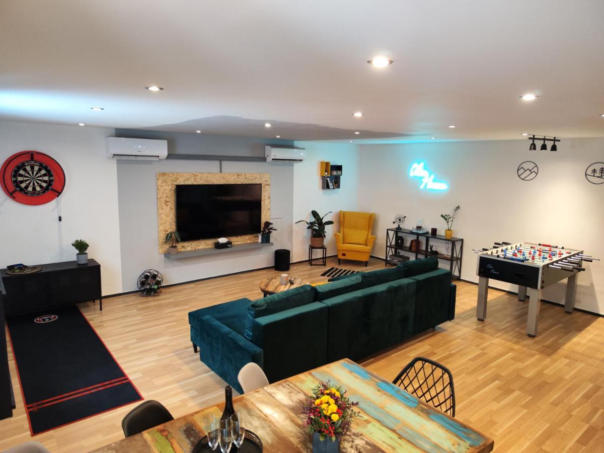 Апартаменты Vibe House Прага Экстерьер фото