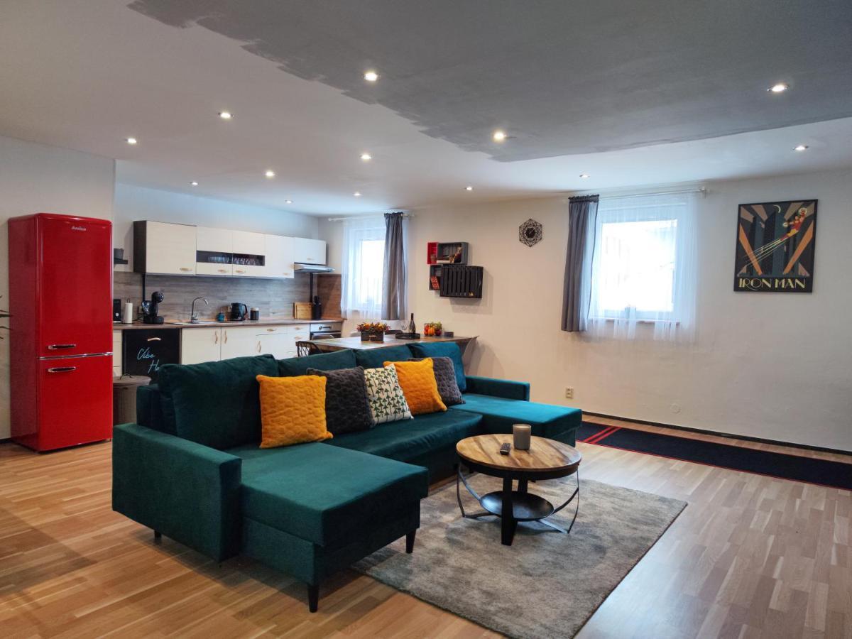 Апартаменты Vibe House Прага Экстерьер фото